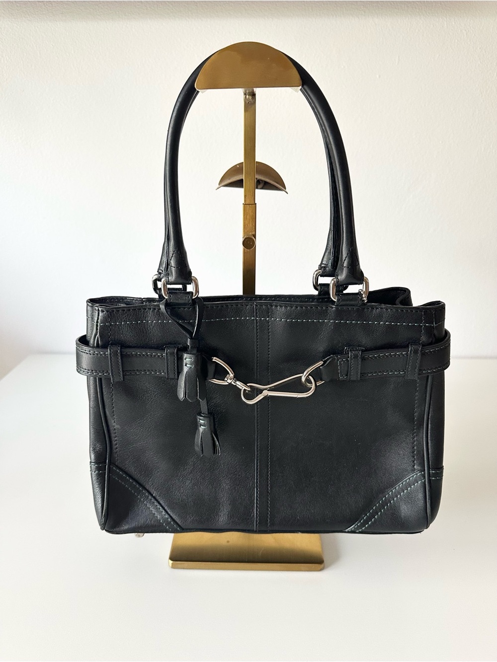 Vintage Coach Hamptons Black Leather Soho Tassel Satchel Bag E050-8A70